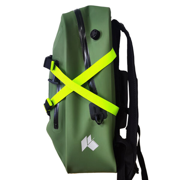 Vattentät ryggsäck med belysning 30 liter, Grön